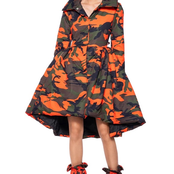 Azalea Wang Other - DO NOT BUY!  Azalea Wang Orange Camo Peplum Puffer